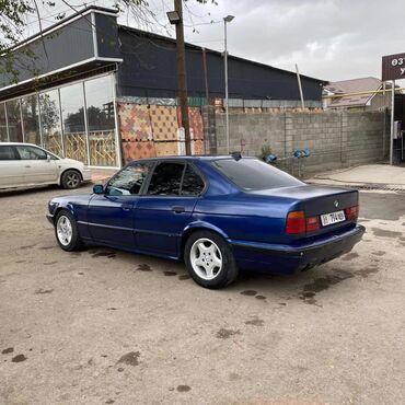 воздушный домкрат для авто: BMW 520: 1992 г., 2 л, Механика, Бензин, Седан