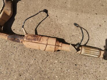 Auto delovi: Dupla grana sa lamda sondama Lada 21214i Niva. Polovna. Izvadjen — 4