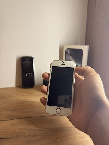 iphone 5c qiymeti: IPhone 5s, 32 GB, Qızılı, Barmaq izi — 2