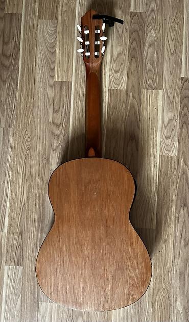 elektron gitara per page 40: Klassik gitara, Yamaha, İşlənmiş, Ünvandan götürmə — 4