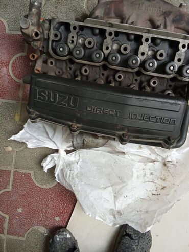 Sbor motorlar və silindr başlıqları: ISUZU dizel mühərriki üçün komple silindr başlığı və əlavə hissələr - — 29