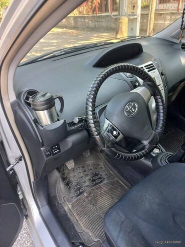 Toyota: Toyota Yaris: 1.4 l. | 2007 έ. Χάτσμπακ — 4