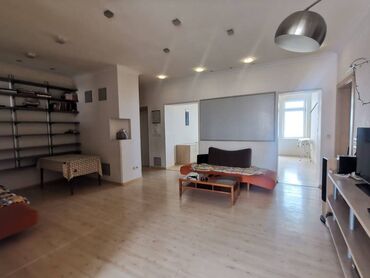 Köhnə tikili: Bakı, 4 otaqlı, Köhnə tikili, m. İçərişəhər, 120 kv. m — 3