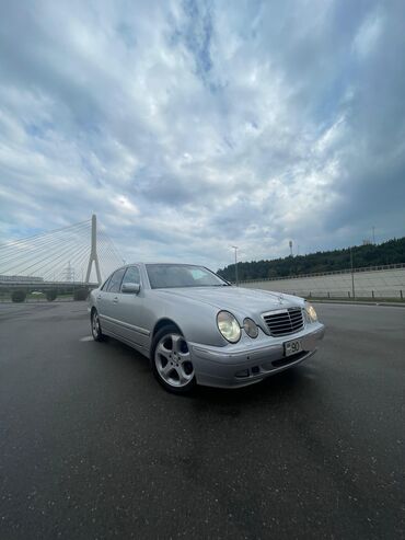 rustavi masin bazari 2022: Mercedes-Benz E 220: 2.2 l | 2001 il Sedan lalafo.az -da rustavi masin bazari 2022: Mercedes-Benz E 220: 2.2 l | 2001 il Sedan