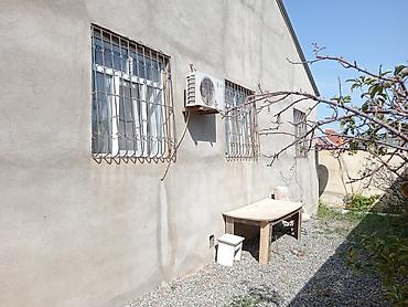 Qonaq otağı dəstləri: Klassik üslubda qonaq otağı dəsti Mebel komplekti: - 3 nəfərlik geniş — 24