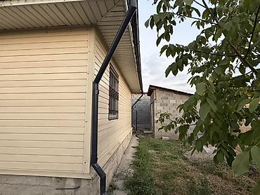 Продажа коттеджей и домов: 4 комнаты, 4 м², 4 соток, Бишкек, Ак-Ордо 3 ж/м Собственник — 22
