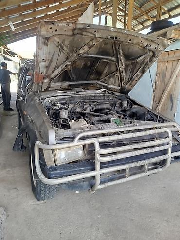 мотор на мотоцыкл: Nissan Terrano: 1992 г., 2.7 л, Дизель, Универсал — 4