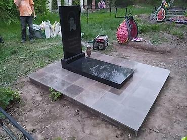 Ритуальные услуги: Изготовление оградок, Облицовка надгробий, Чистка могил | Металл, Мрамор, Дерево | Установка, Оформление — 3