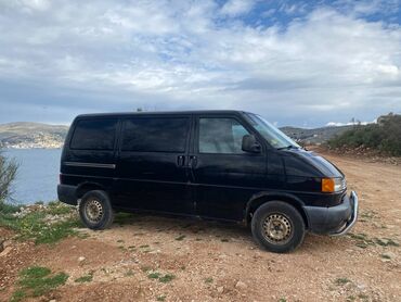 Volkswagen: Volkswagen Transporter: 2.5 l | 2001 year Van