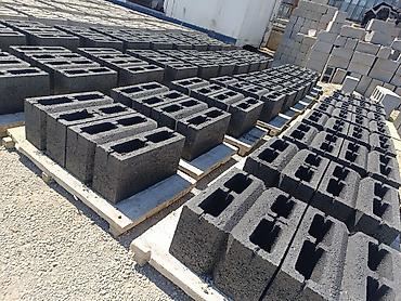 Пескоблок: Продаю пескоблок цветной очень качественный! Мы находимся 5 гес — 21