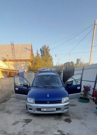 капот на одисей: Mitsubishi Space Runner: 1999 г., 2 л, Механика, Бензин, Вэн/Минивэн