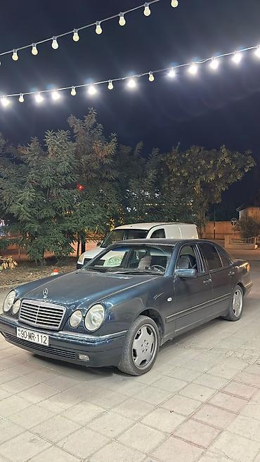 Mercedes-Benz: Mercedes-Benz E-Class: 2.8 l | 1998 il Sedan — 12