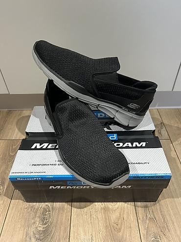 Kişi ayaqqabıları: Original Skechers slip-on kişi ayaqqabısı. Cəmi 1 dəfə geyinilib. Ölçü — 1