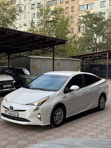 куплю тайота: Toyota Prius: 2017 г., 1.8 л, Вариатор, Гибрид, Седан — 3