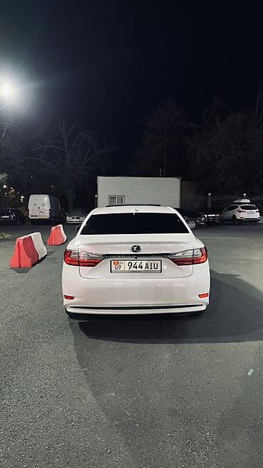 парктронник: Lexus ES: 2017 г., 2.5 л, Вариатор, Гибрид, Седан — 5