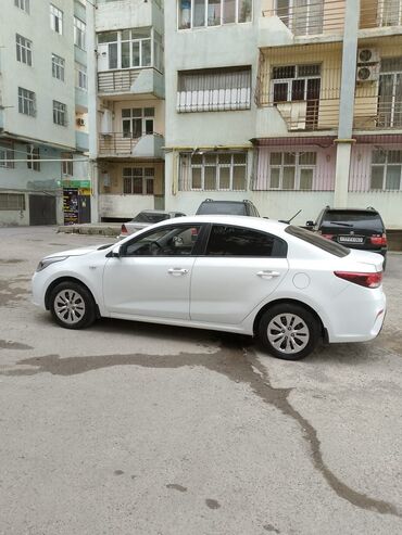 kia rio 2022 qiymeti: Kia Rio: 1.6 l | 2018 il Sedan