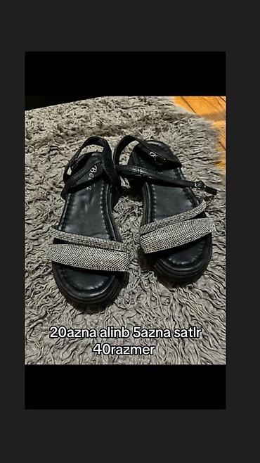 gumuş kişi sepi: Qadın və uşaq ayaqqabıları paketi 1) Qara slayd sandal – üstü — 5