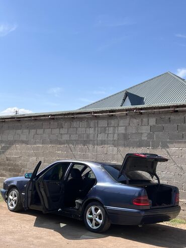 купить запчасти на опель вектра б: Mercedes-Benz E-Class: 1996 г., 2.2 л, Механика, Дизель, Седан