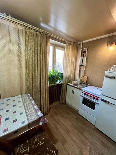 сдаю квартира старый толчок: 1 комната, 30 м², 3 этаж, Косметический ремонт