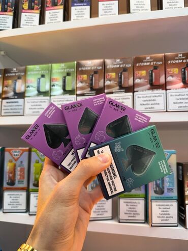 Toy paltarları və aksesuarları: Məhsul: GLAMEE ACE birdəfəlik elektron siqaretlər Xüsusiyyətlər: -