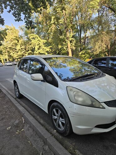 камаро шевроле: Honda Fit: 2008 г., 1.5 л, Вариатор, Бензин