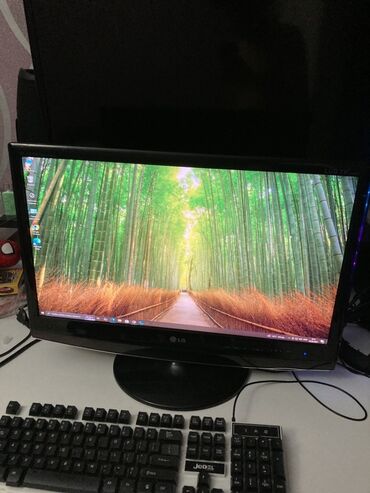 komputer monitor: LG monitor 
24 inch 60 hz ideal veziyyetde tam islek monitor