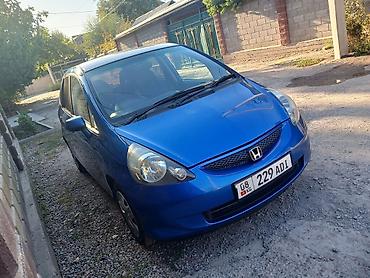 жабра на фит: Honda Fit: 2003 г., 1.3 л, Вариатор, Бензин, Хэтчбэк — 1