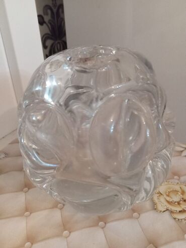 kar kürəsi: Одна ваза, Богемское стекло