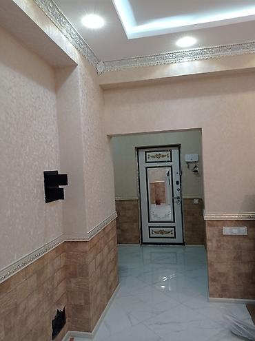 Mənzillər: Kirayə 3 otaqlı mənzil, giriş kalidor 6kv, holl 8kv studiya zal — 1