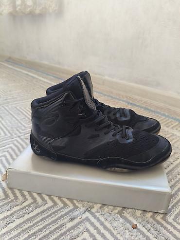 nike react: Мужские кроссовки, 41, Asics, Б/у, цвет - Черный, Самовывоз — 1