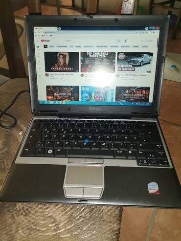 laptop rozi: Intel Pentium, 2 GB OZU, 12 "