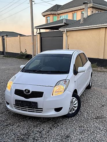Toyota Vitz: 2005 г., 1.3 л, Автомат, Бензин, Хэтчбэк at lalafo.kg Toyota Vitz: 2005 г., 1.3 л, Автомат, Бензин, Хэтчбэк