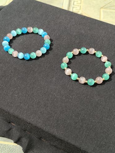 Bilərziklər: Məhsul: Əl işi daş muncuqlu elastik bilərziklər dəsti Təsvir: - Bir — 21