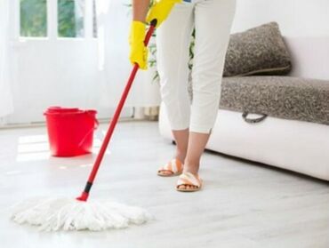 evlerde temizlik işi: Salam.Evlere temizliye gedirəm qiymet razılaşma yolu isimnen razı
