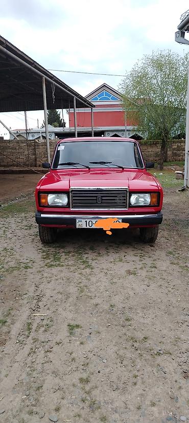 tofaş fara: LADA 2107, qırmızı rəng, sedan kuzov. - Mühərrik: benzinli, arxa — 1