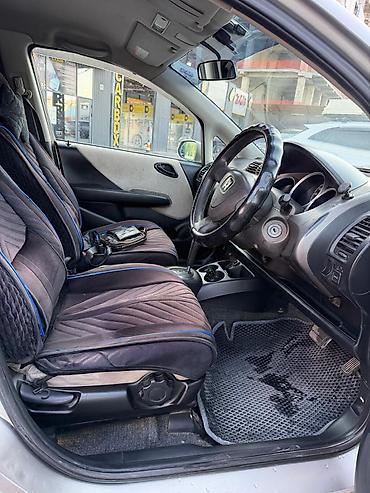 рычак на фит: Honda Fit: 2003 г., 1.3 л, Автомат, Бензин — 5