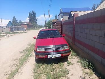 vento: Volkswagen Vento: 1992 г., Механика, Седан — 4