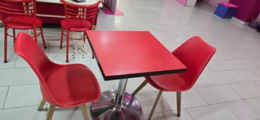 restoran masaları: Masa desti 170 Azn. Deste 1 masa 2 oturacaq daxildir. Masa olchusu