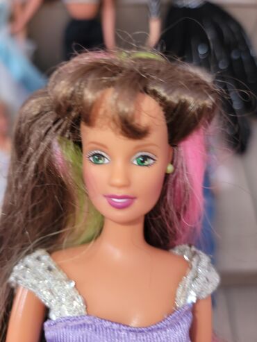 Igračke: Kolekcija modnih lutaka (Barbie/Barbie‑stil) sa raznovrsnom — 11