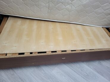 iki mərtəbəli uşaq çarpayısı: İşlənmiş, Təknəfərlik çarpayı, Bazasız, Matras ilə, Siyirməsiz