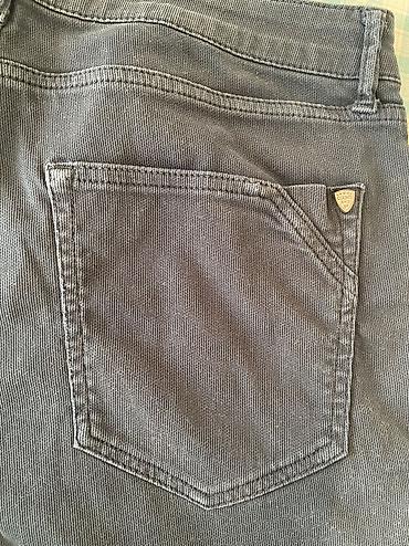 Дизайн, проектирование: Продам Джинсы- Брюки мужские Colin’s (размер W 33 L 32). Б/у — 21