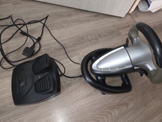 компьютерный руль: Игровой руль с педалями Defender (Multimedia Racing Wheel) -