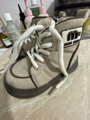 аккумуляторы для детских электромобилей: Детские утепленные ботинки - Цвет: бежевый с коричневой окантовкой -