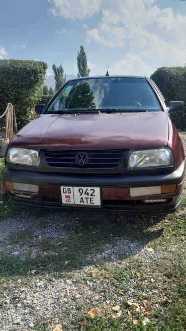 двигатель вытяжки: Volkswagen Vento: 1993 г., 1.8 л, Механика, Бензин, Седан