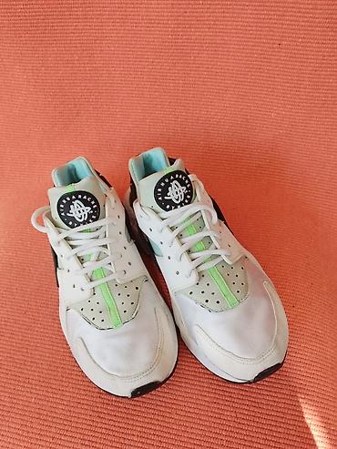 skechers beograd: NIKE HUARACHE RUN I patike broj 40, kao br 39 Duzina unutrasnjeg — 7
