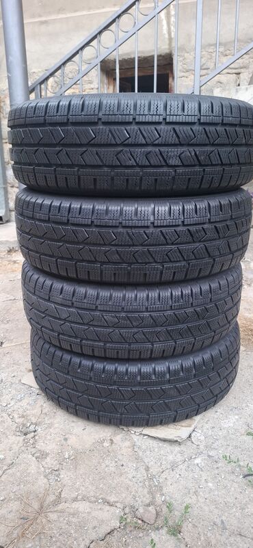 promer rupa za sve automobile: NOVO, NOVO,NOVO !!!Prodajem 4kom polovne zimske teretne gume