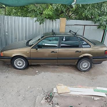 бишкек авторынок: Volkswagen Passat: 1990 г., 1.8 л, Механика, Бензин, Седан — 9