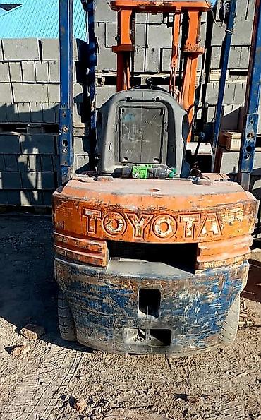 вилочный погрузчик бу: Погрузчик, Toyota, Колесный, Вилочный — 5
