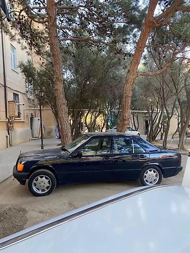 elimyandi avto: Mercedes-Benz 190 (W201): 2.3 l | 1993 il Sedan — 2