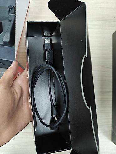 Видеоигры и приставки: Беспроводные гарнитуры, HyperX, Б/у, цвет - Черный — 5